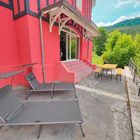 Chalet Mountain Getaway - Nordic Hot Tub, Warmth & Nature Bussang