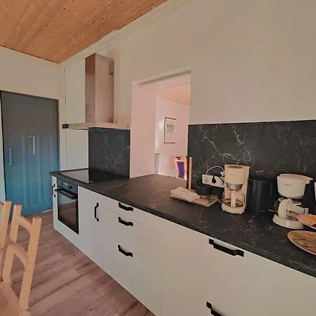 Mountain Getaway - Nordic Hot Tub, Warmth & Nature Chalet *